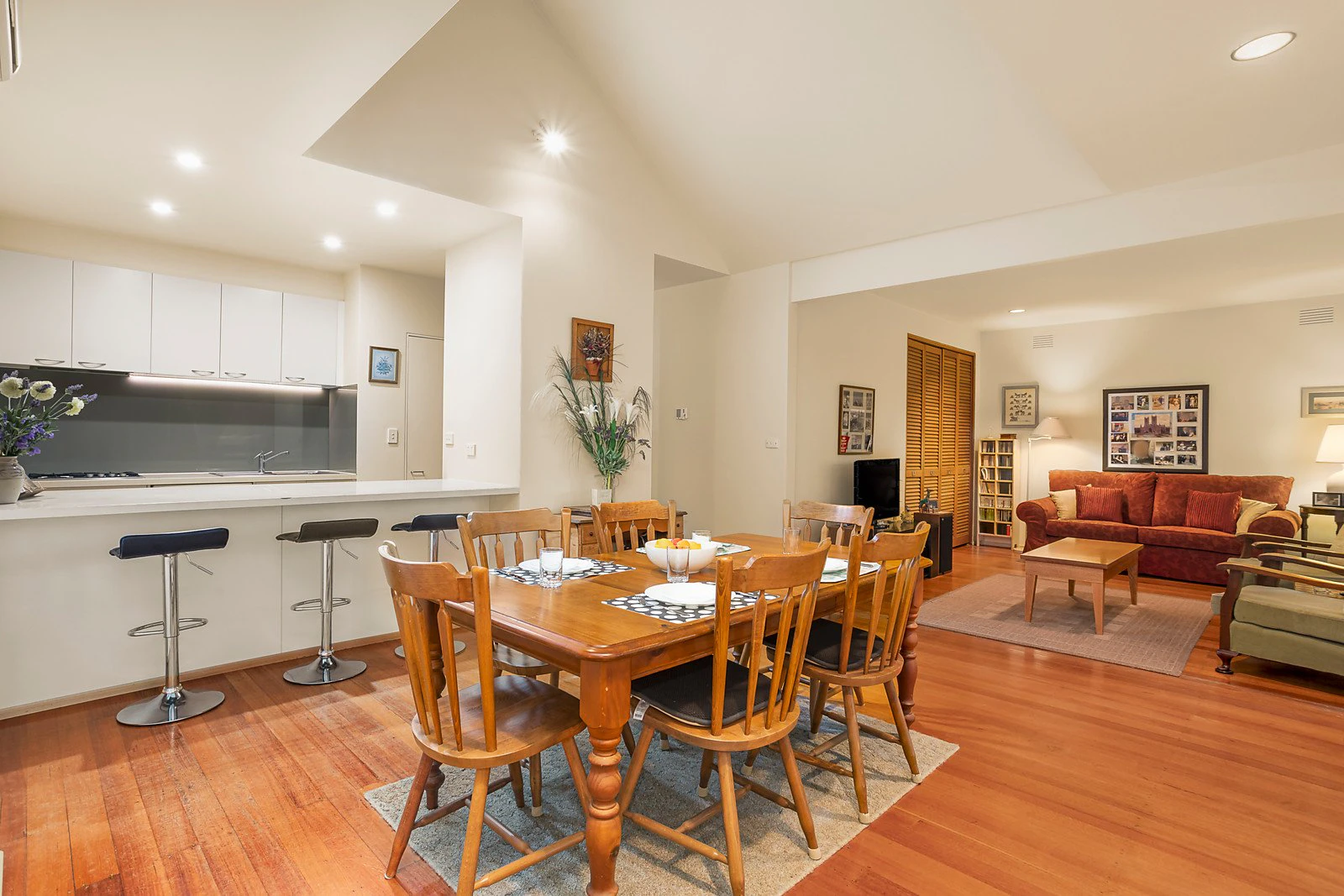 17 Kardinia Road, Glen Iris, VIC