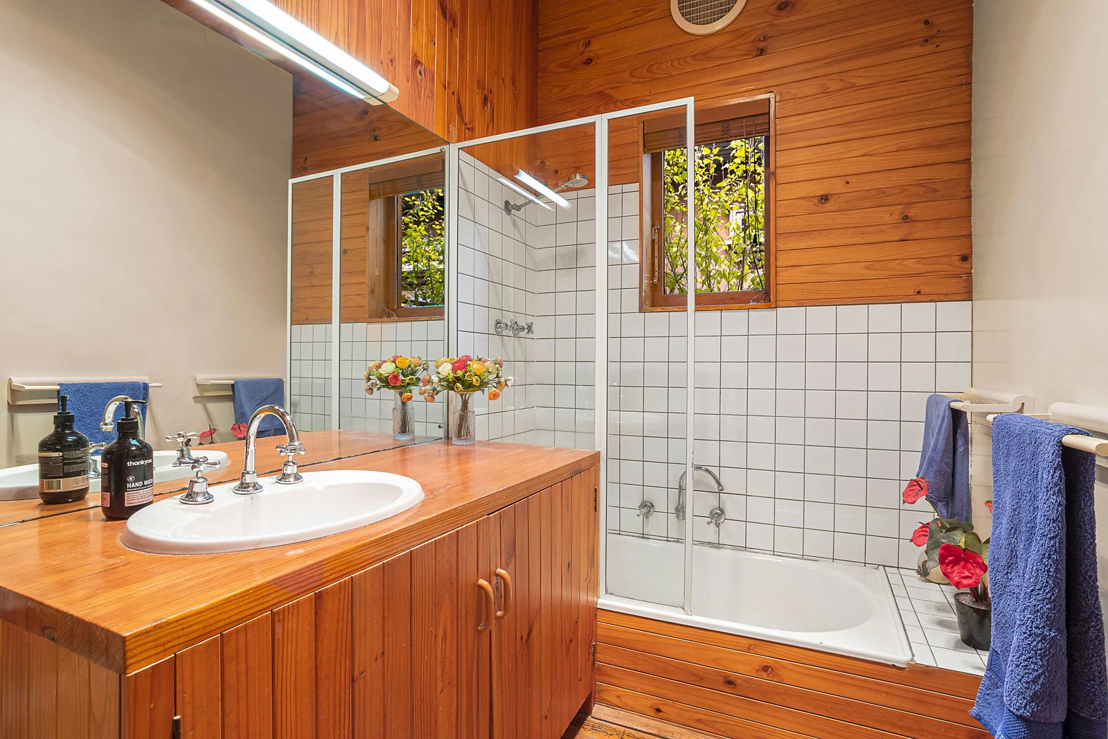 17 Kardinia Road, Glen Iris, VIC