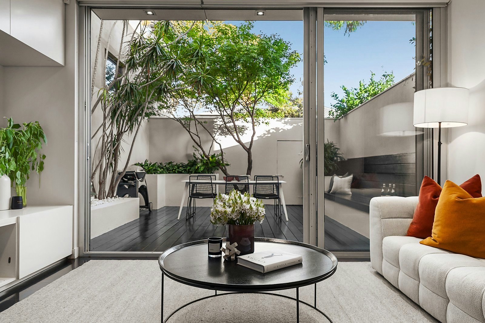 37 Kerferd Road, Albert Park, VIC