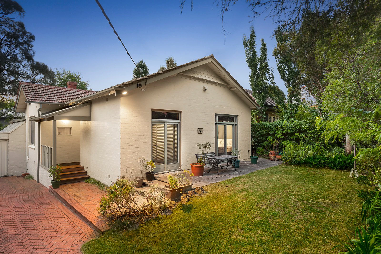 17 Kardinia Road, Glen Iris, VIC