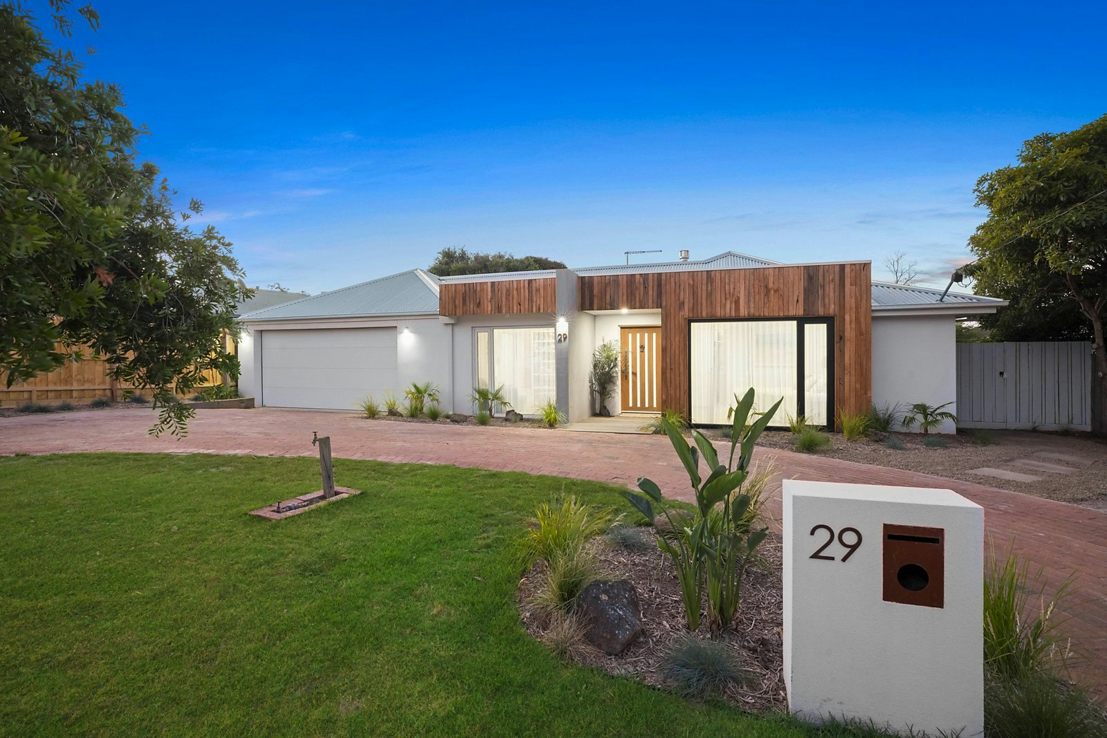 29 Pender Avenue, Mornington, VIC