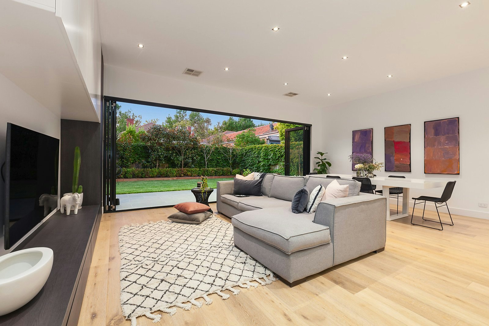 17 Nott Street, Malvern East, VIC