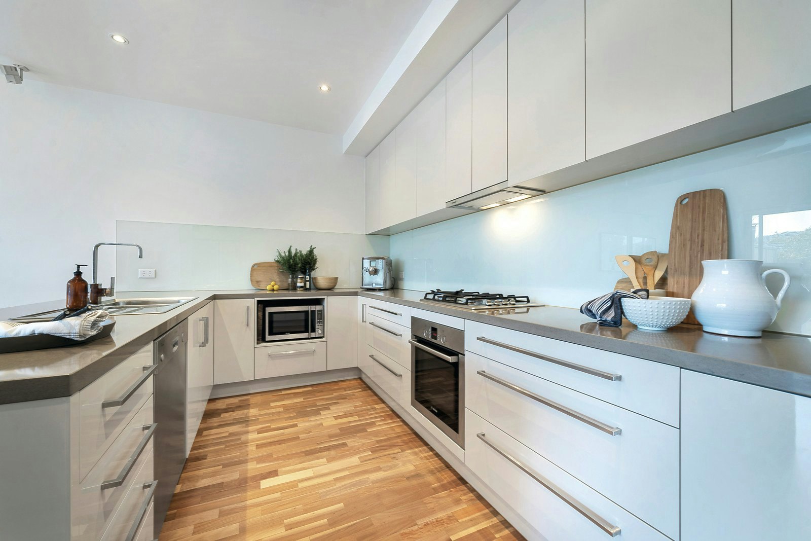 2/2a Clive Street, Brighton East, VIC