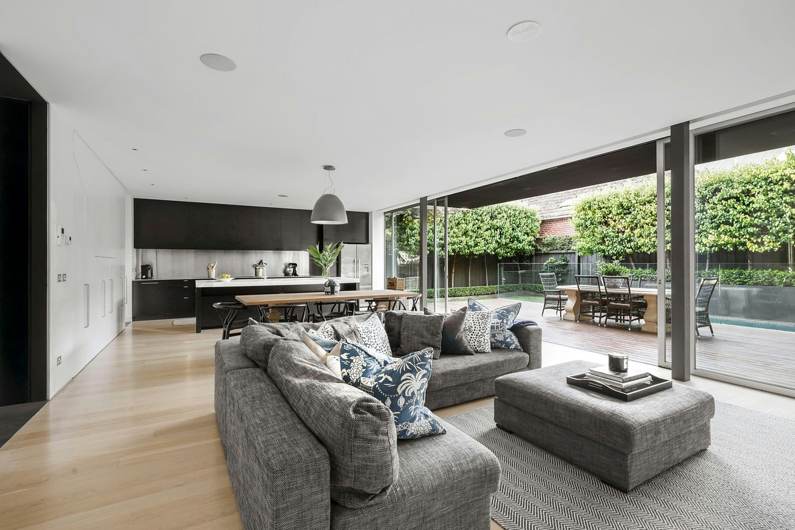 17 Lambert Road, Toorak, VIC