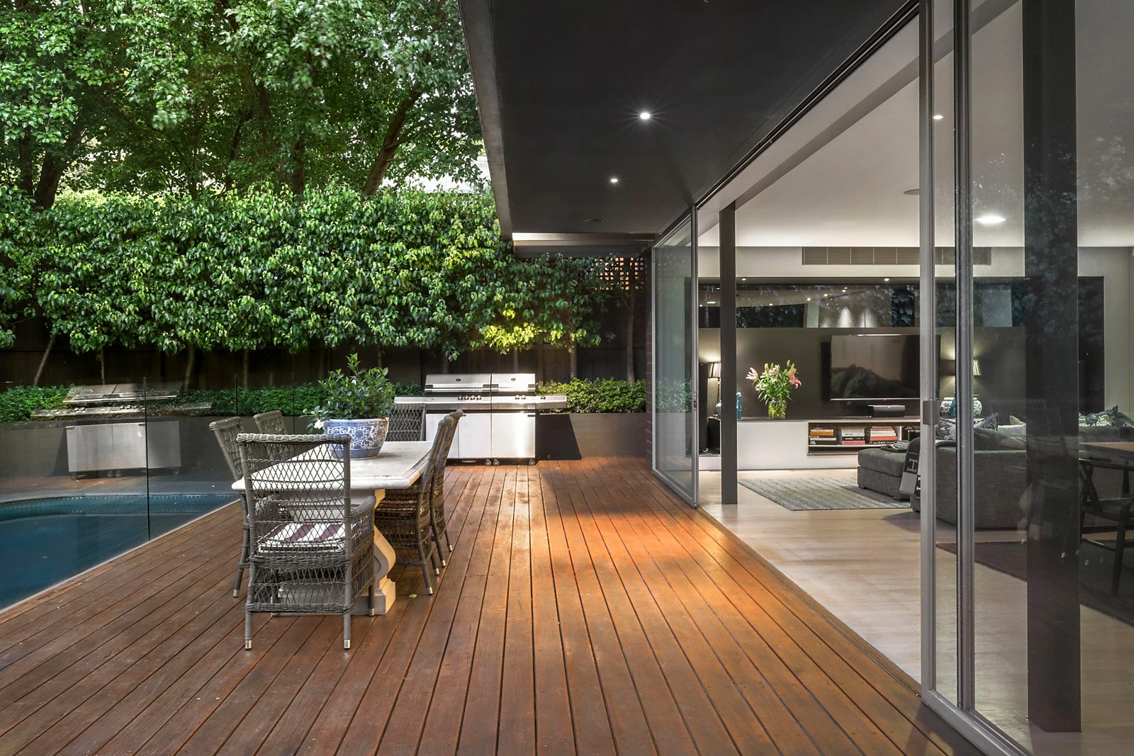 17 Lambert Road, Toorak, VIC