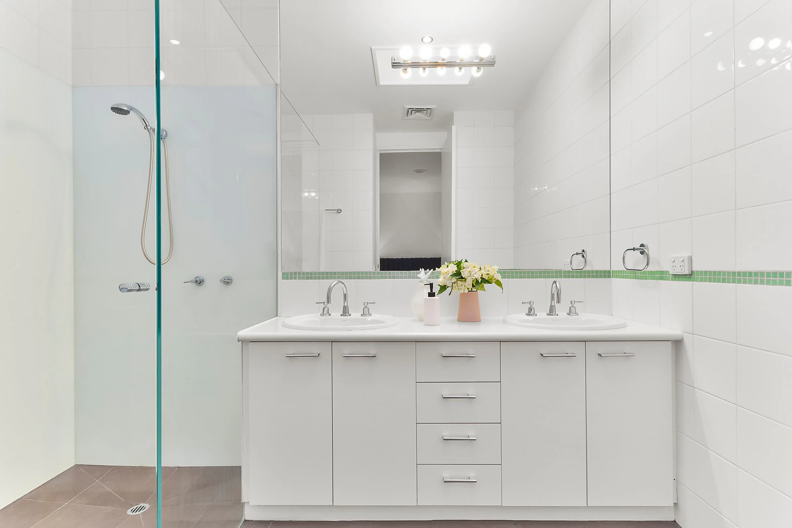 3/2 Knutsford Street, Balwyn, VIC
