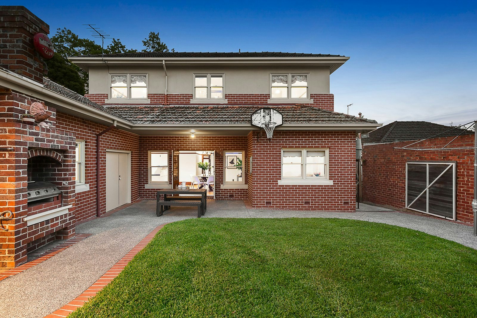 1 Griotte Street, Canterbury, VIC