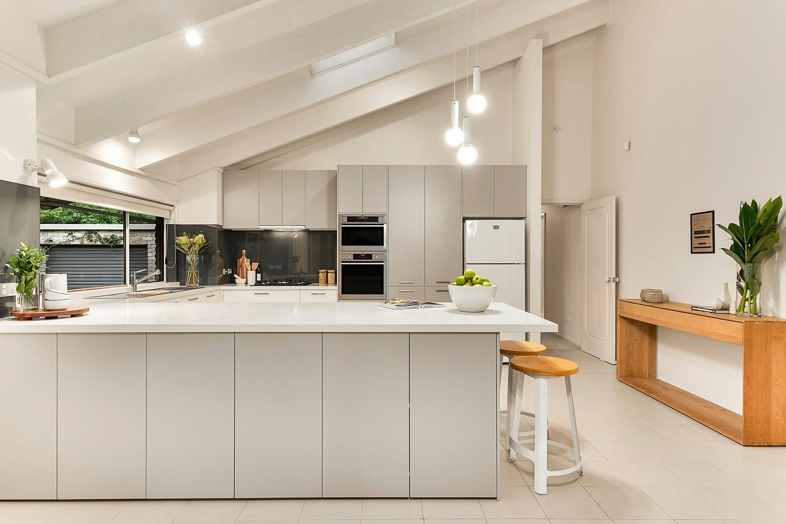 17 Scheele Street, Surrey Hills, VIC