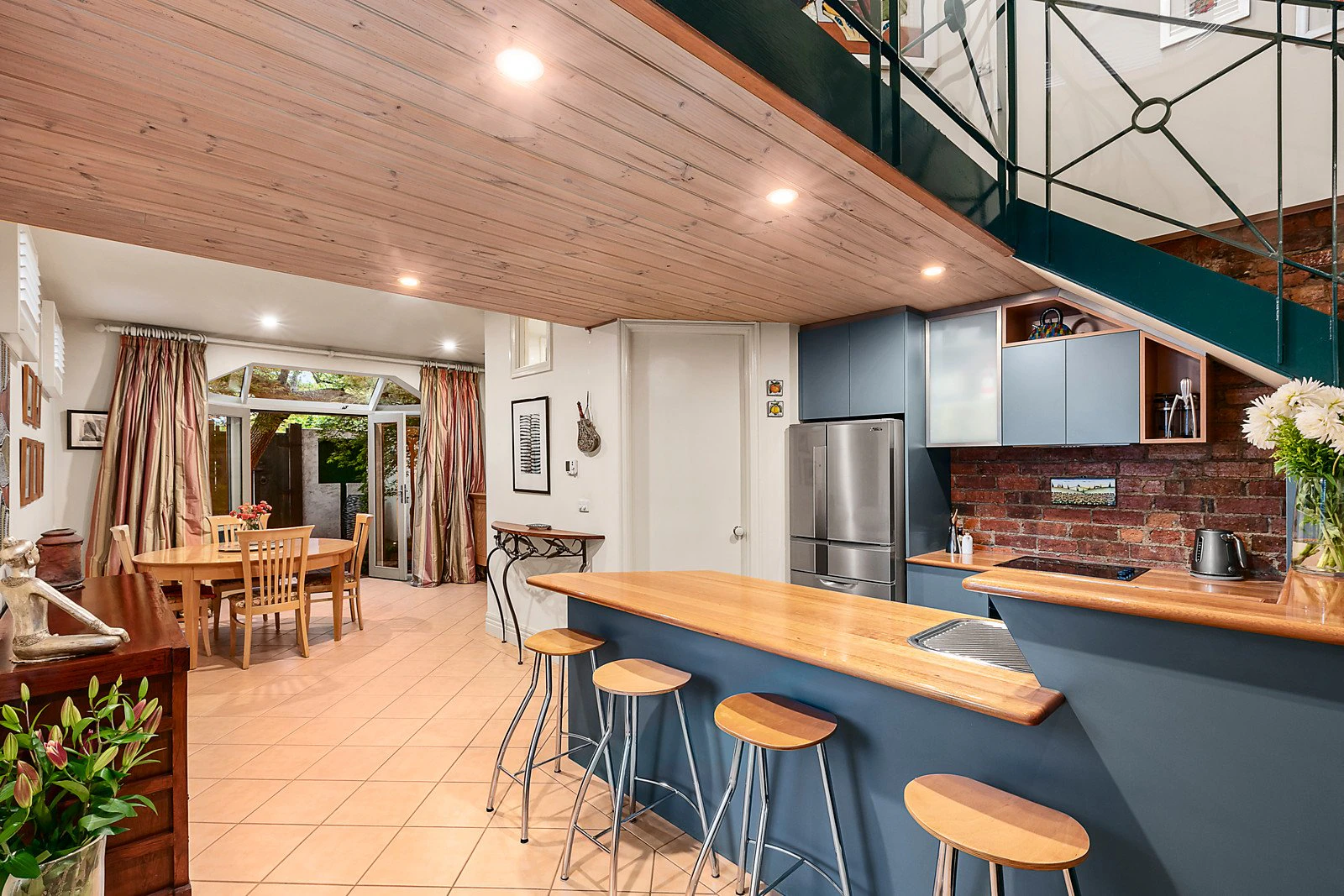 34 Finlay Street, Albert Park, VIC