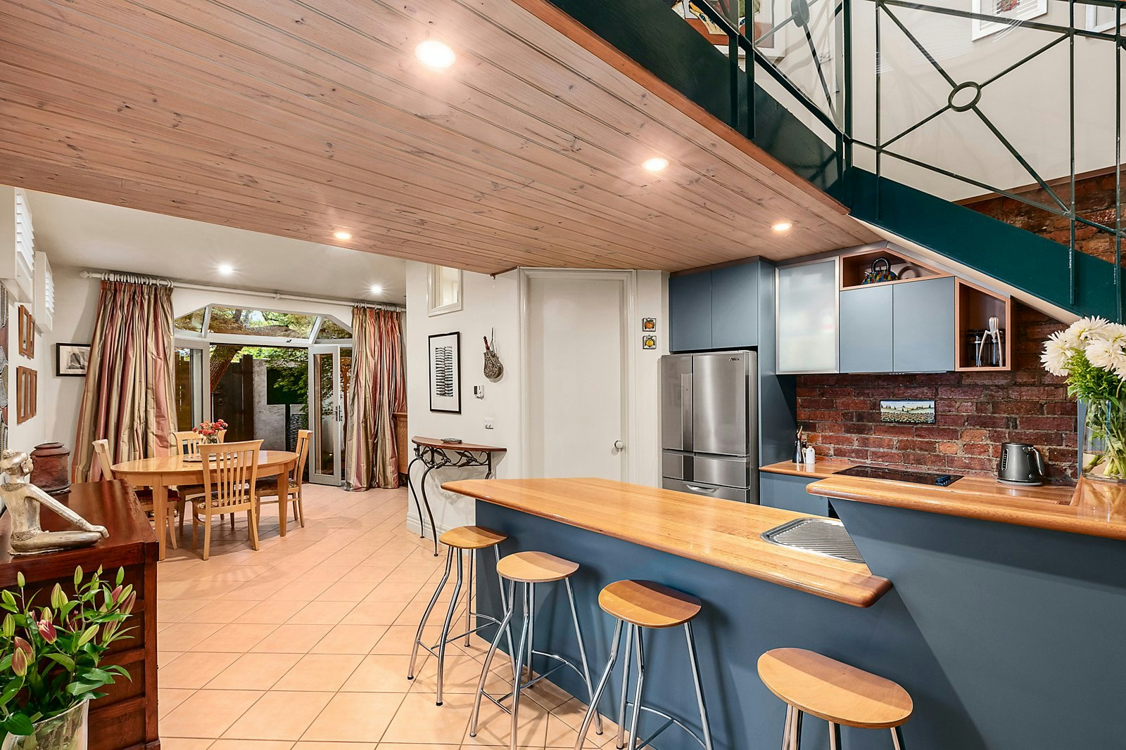 34 Finlay Street, Albert Park, VIC