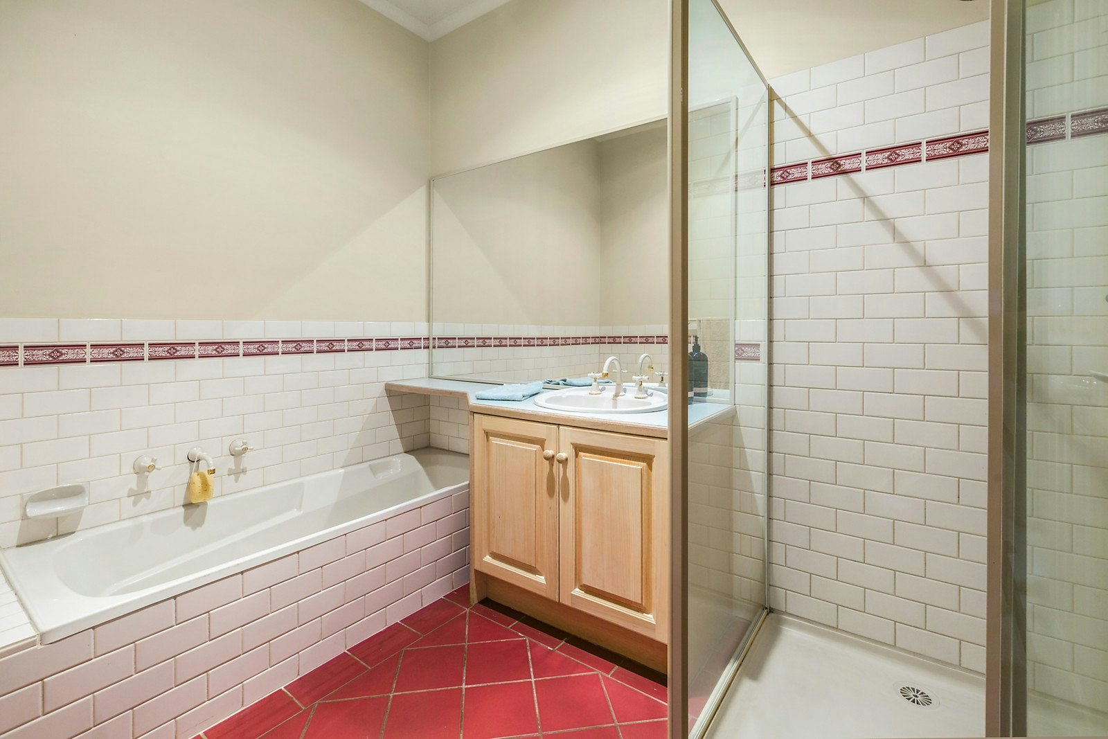 1/26 Tanti Avenue, Mornington, VIC