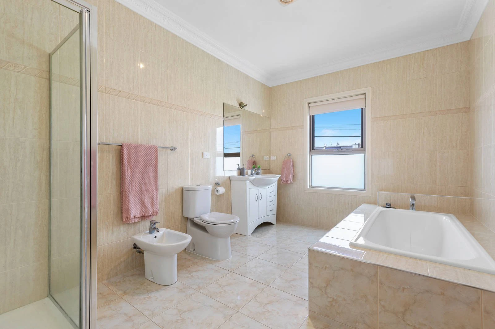 2A Station Avenue, Mckinnon, VIC