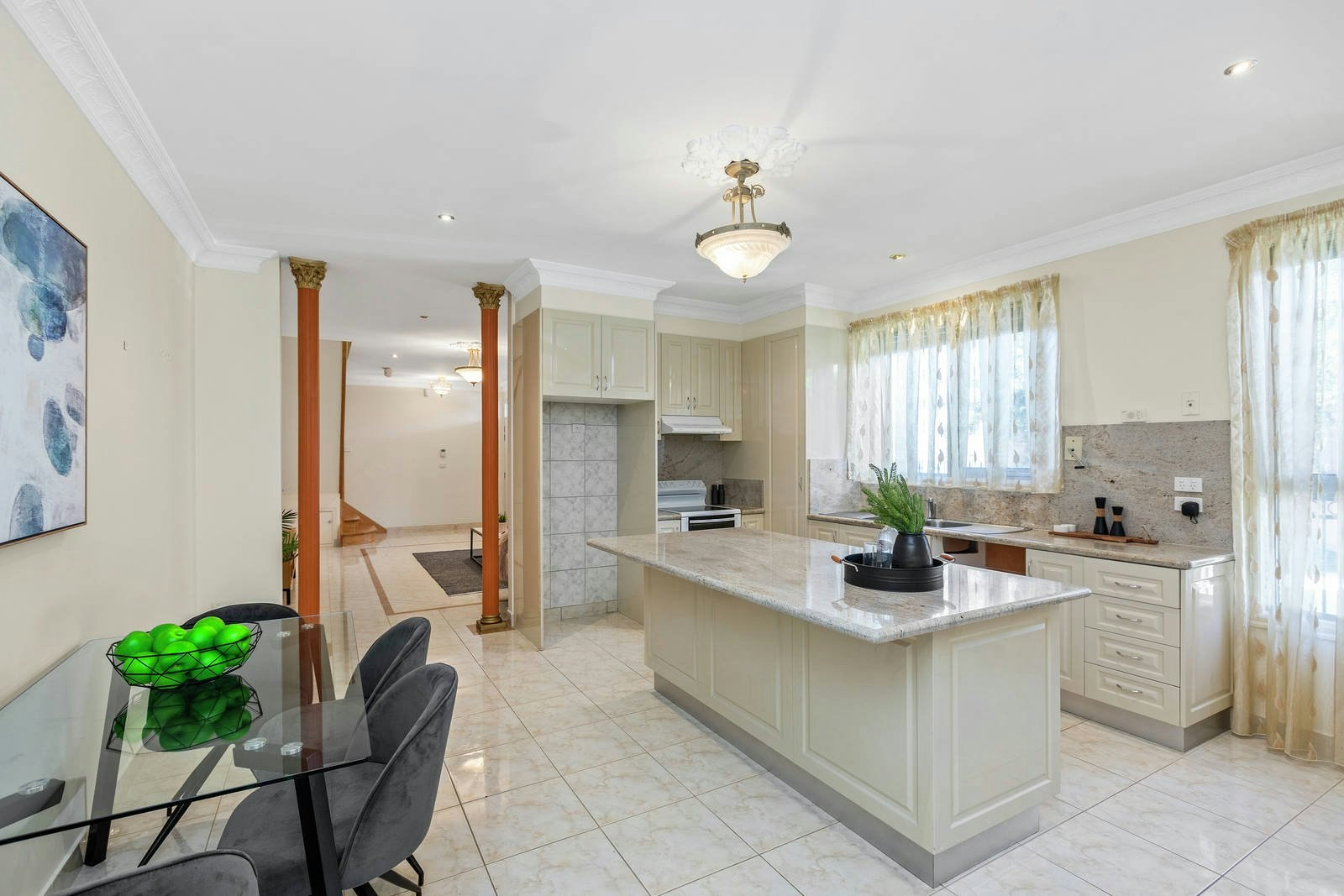 2A Station Avenue, Mckinnon, VIC