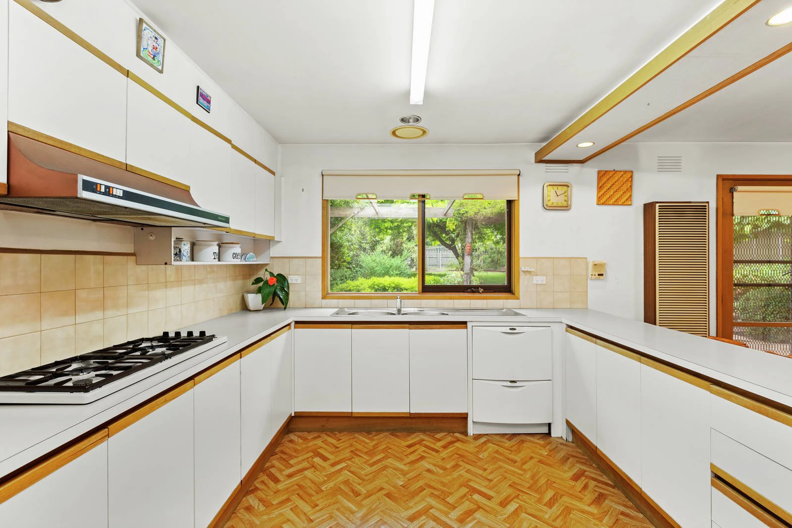 13 Teddington Road, Hampton, VIC