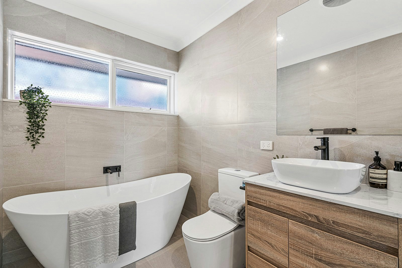 10 Willsmere Road, Kew, VIC