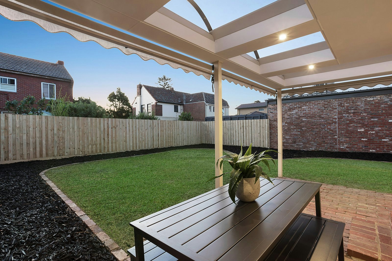 11 Griffin Crescent, Port Melbourne, VIC