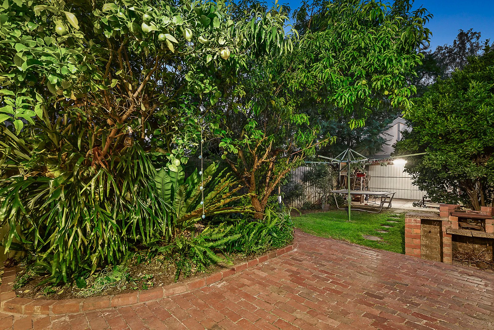 18 Emo Road, Malvern East, VIC