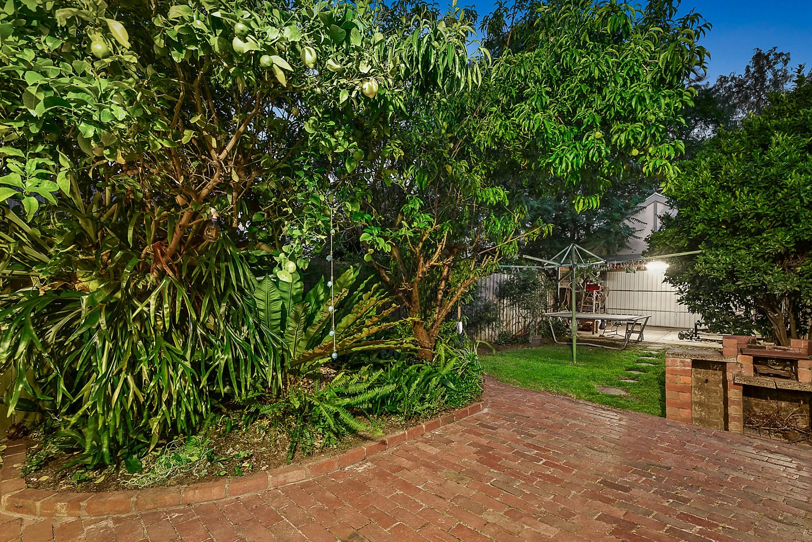 18 Emo Road, Malvern East, VIC