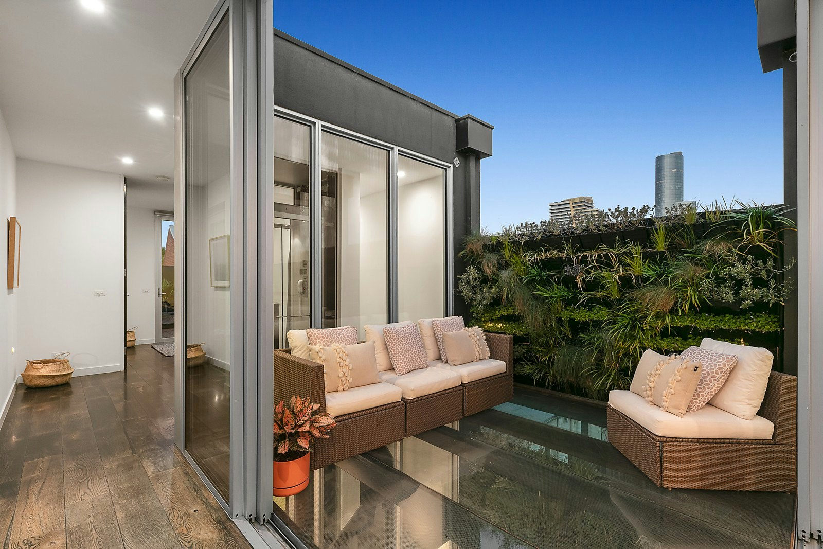 9 Macfarlan Place, South Yarra, VIC