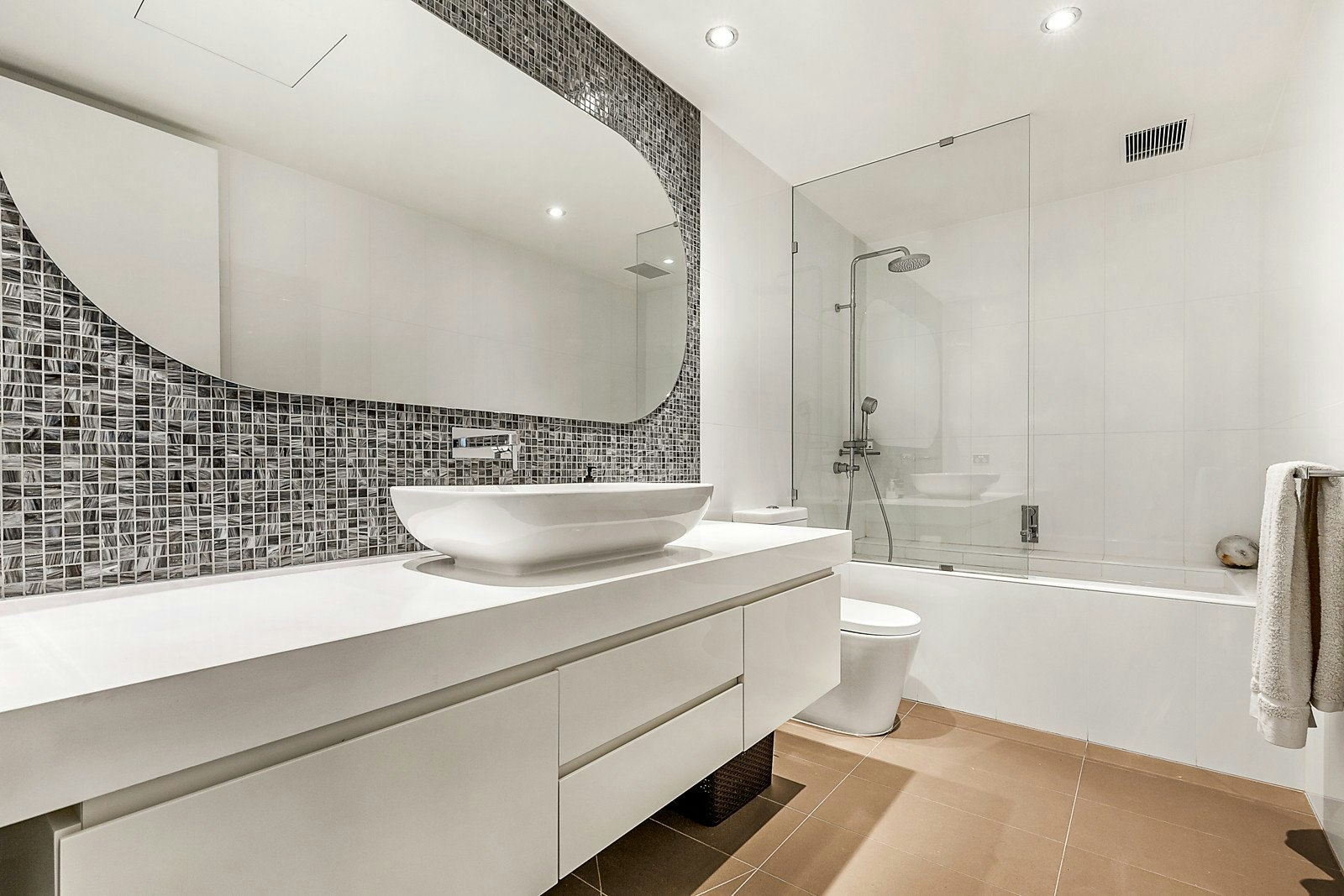 10/8 Cobden Street, Kew, VIC