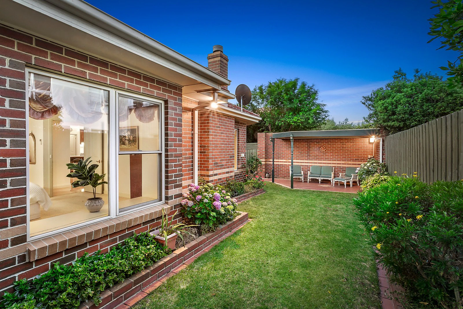 8 Sarah Street, Black Rock, VIC