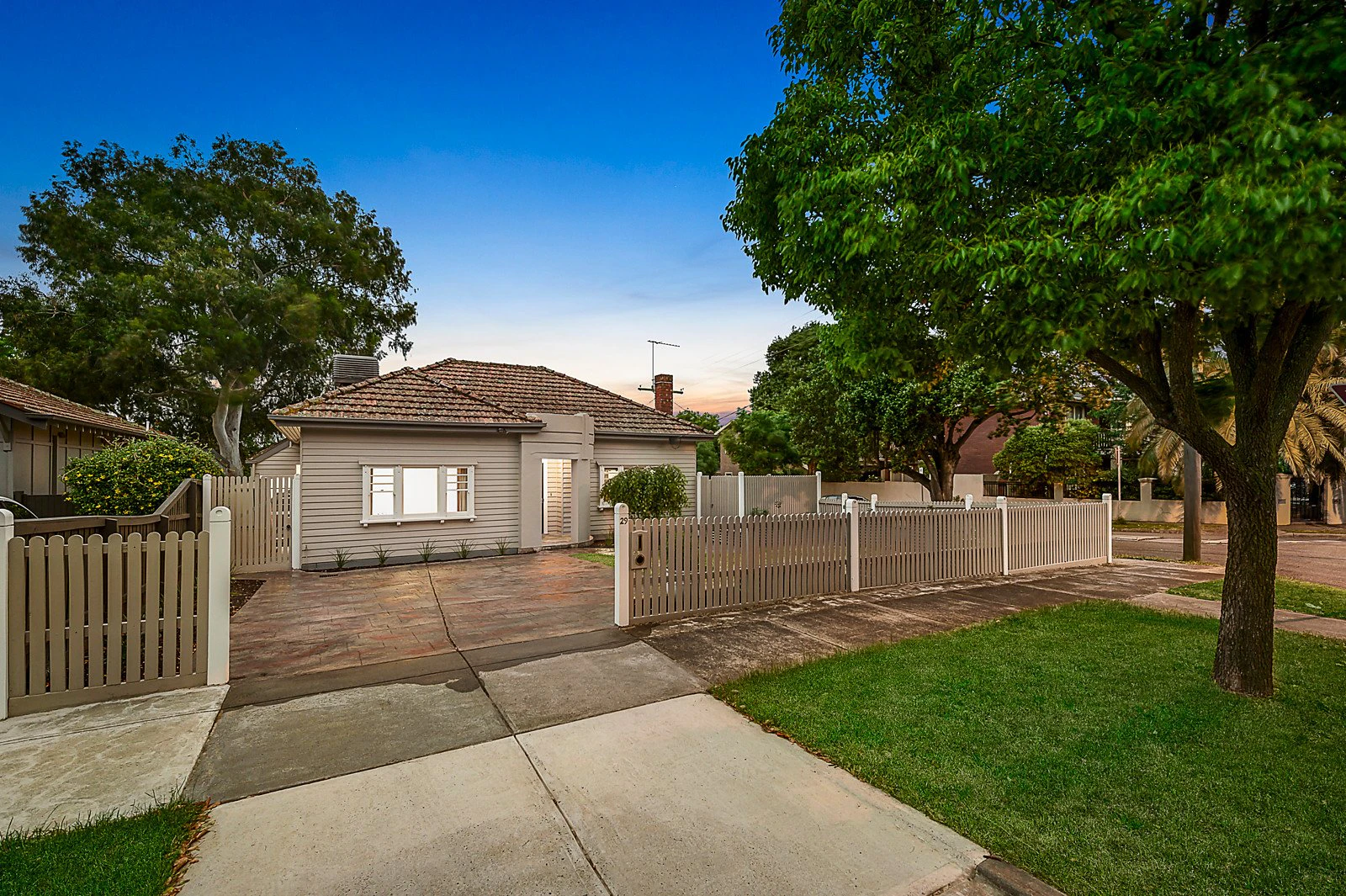29 Aitchison Avenue, Ashburton, VIC
