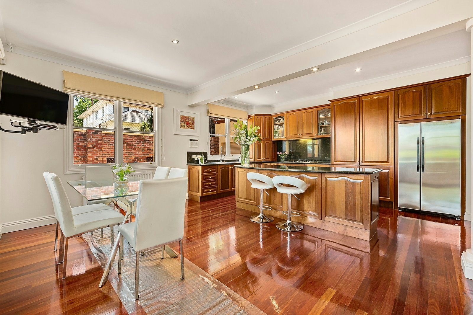 2 Pine Avenue, Camberwell, VIC