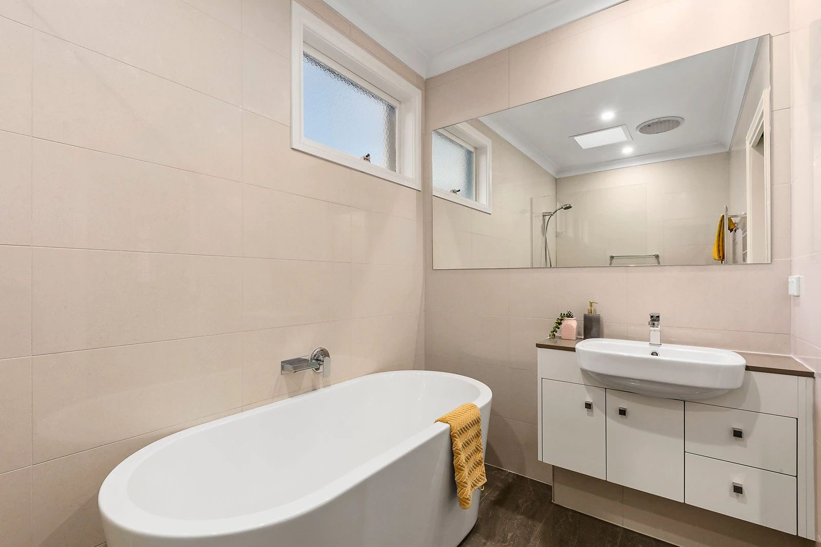 5a Bleazby Avenue, Brighton, VIC