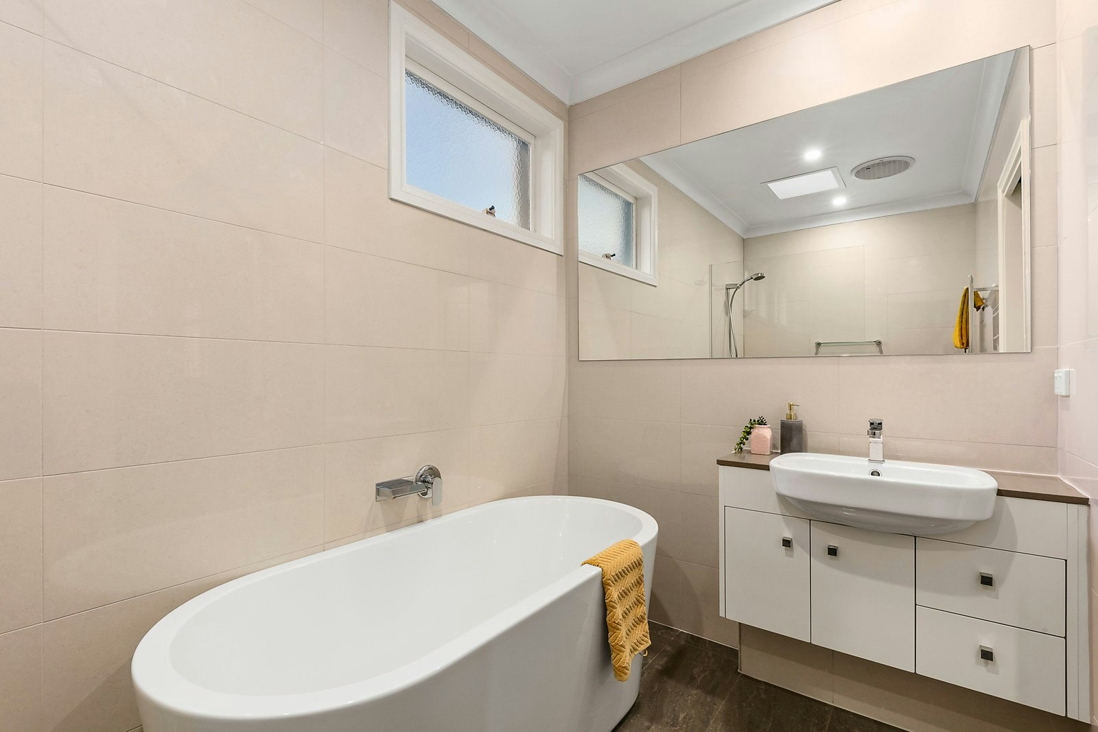 5a Bleazby Avenue, Brighton, VIC