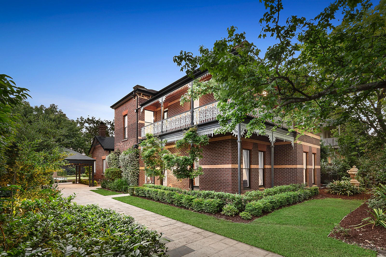 12 Sorrett Avenue, Malvern, VIC