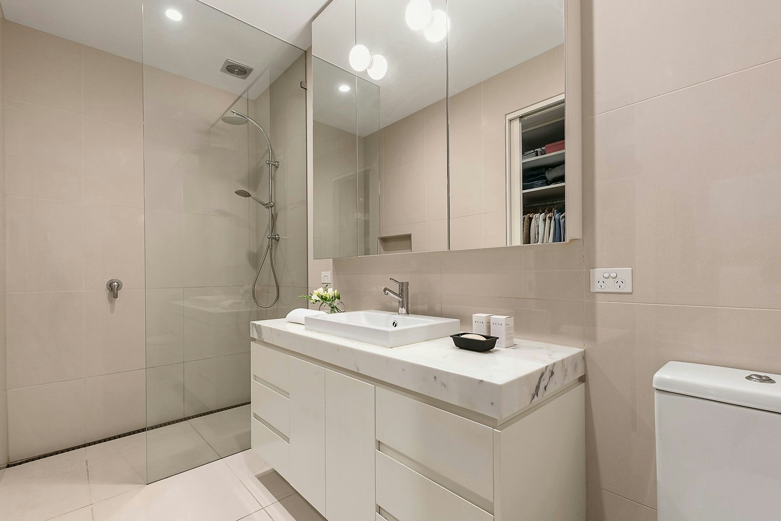 9 Macfarlan Place, South Yarra, VIC