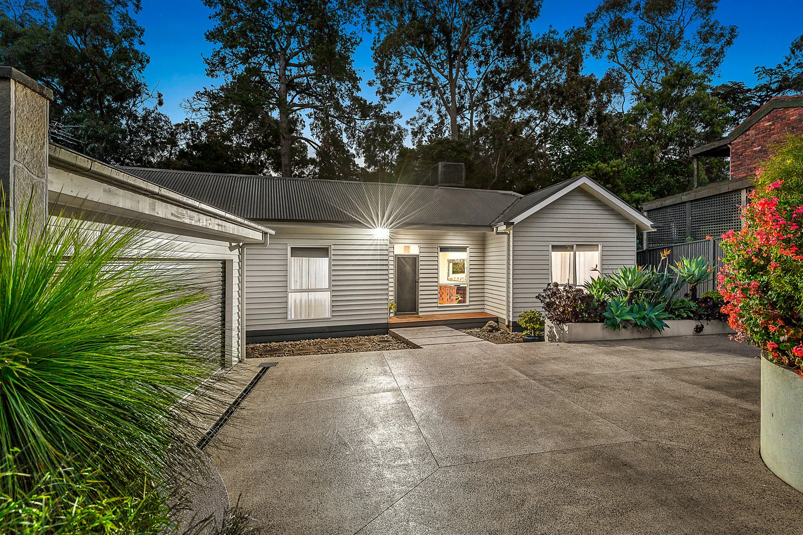 27 Rose Avenue, Surrey Hills, VIC