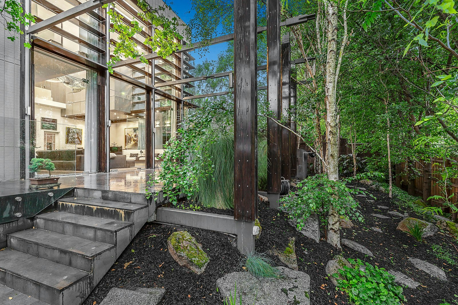 18 Victoria Avenue, Canterbury, VIC