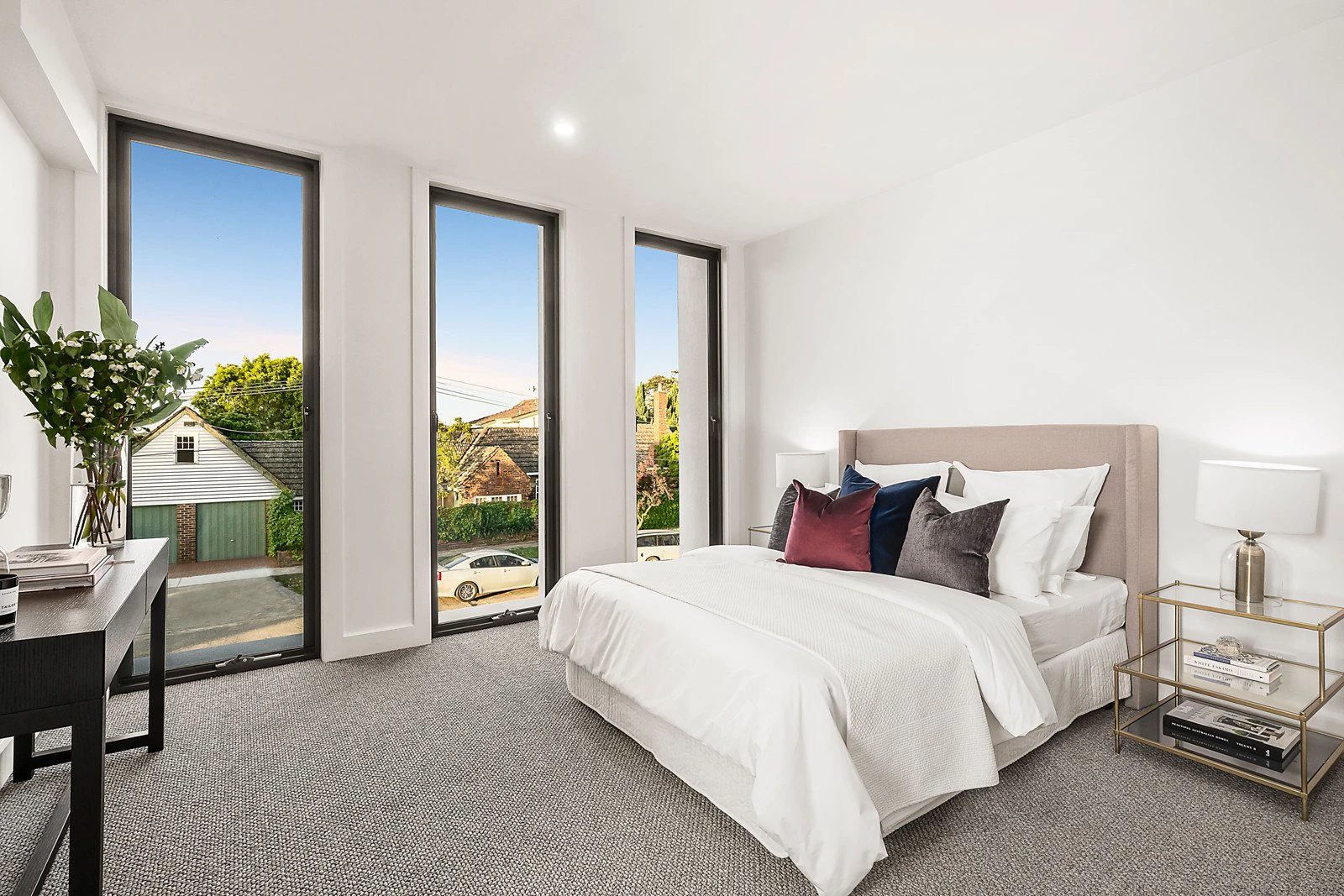 18 Dundonald Avenue, Malvern East, VIC