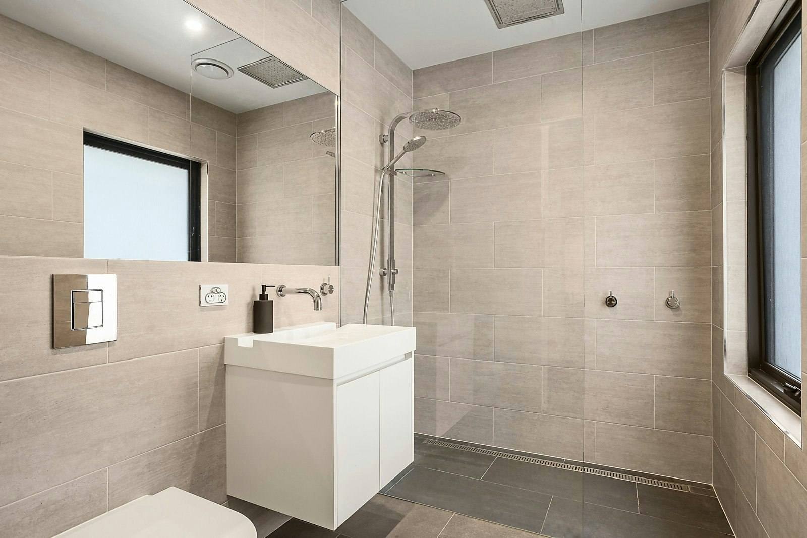 19 Allenby Avenue, Glen Iris, VIC