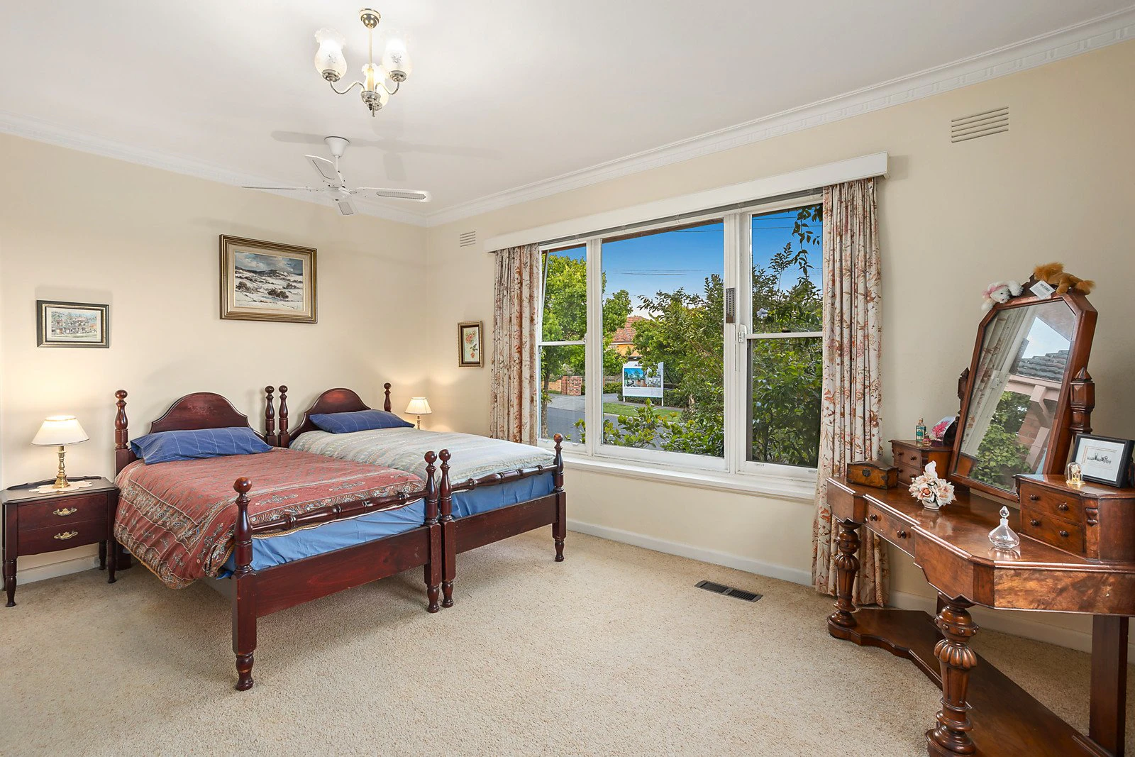 14 Ventich Street, Glen Iris, VIC