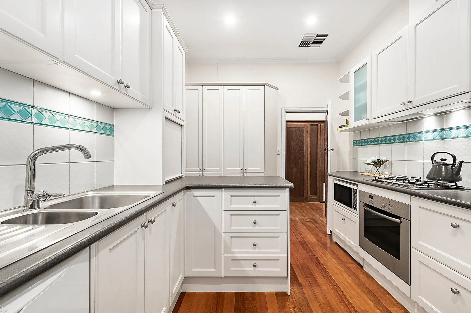 29 Aitchison Avenue, Ashburton, VIC