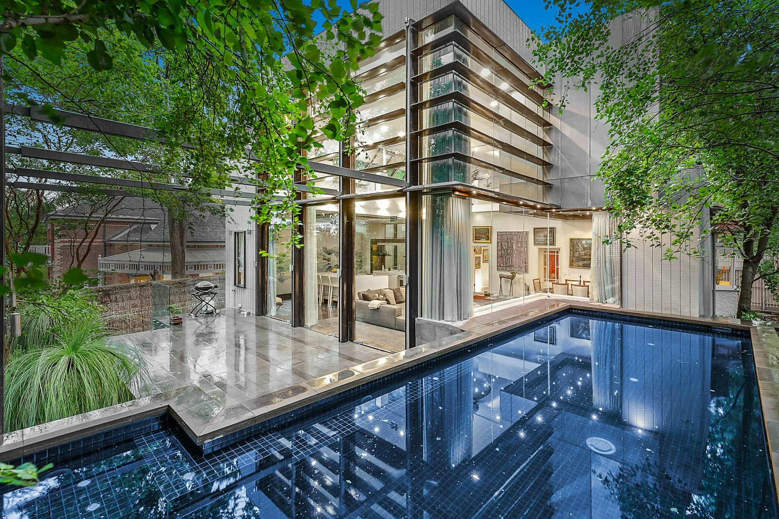 18 Victoria Avenue, Canterbury, VIC