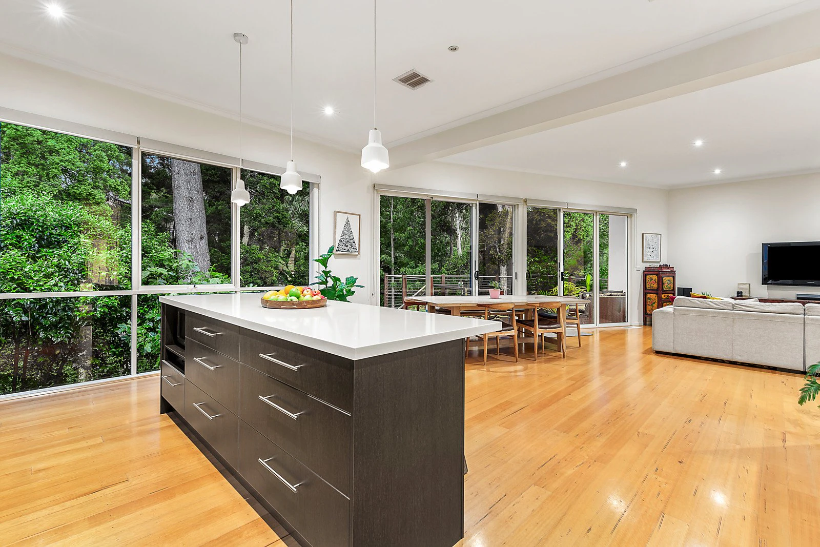 27 Rose Avenue, Surrey Hills, VIC