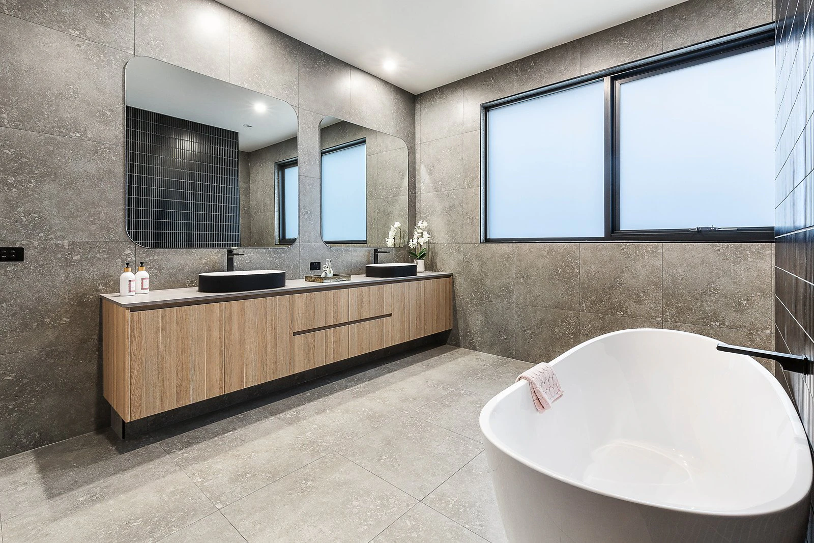 14 May Street, Balwyn, VIC