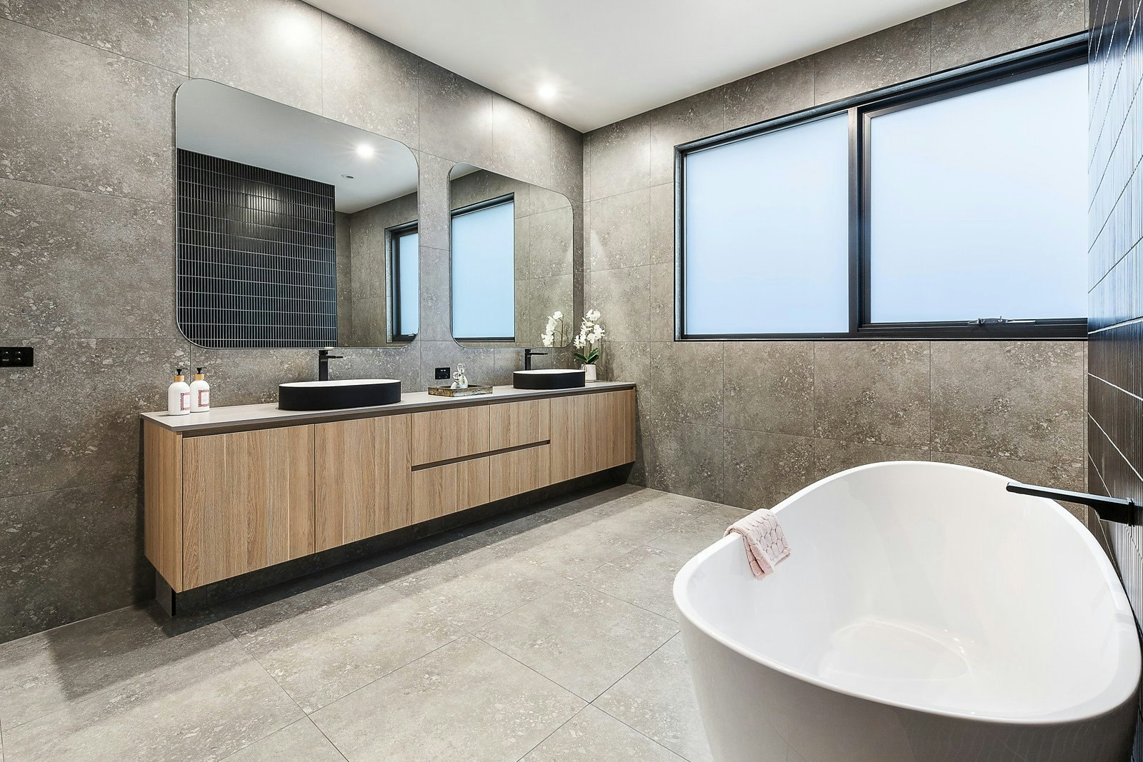 14 May Street, Balwyn, VIC