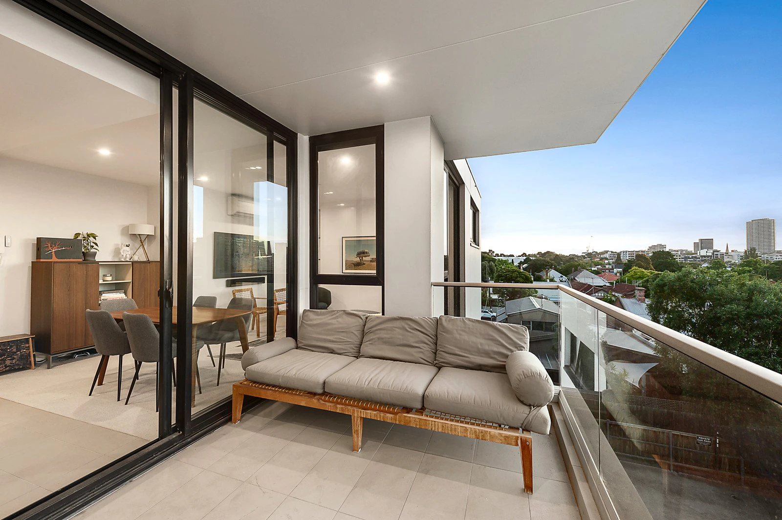 302/120 High Street, Windsor, VIC