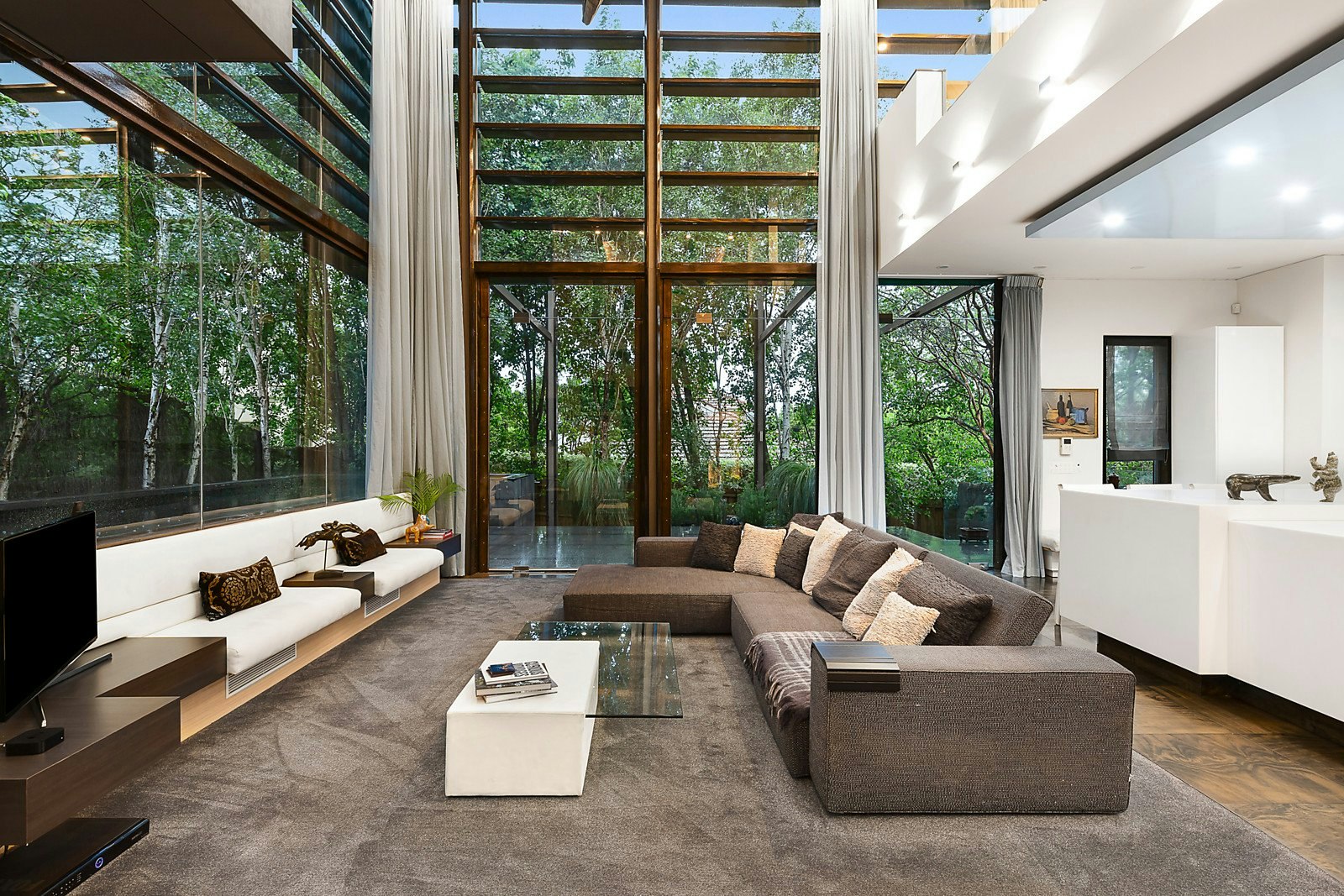 18 Victoria Avenue, Canterbury, VIC