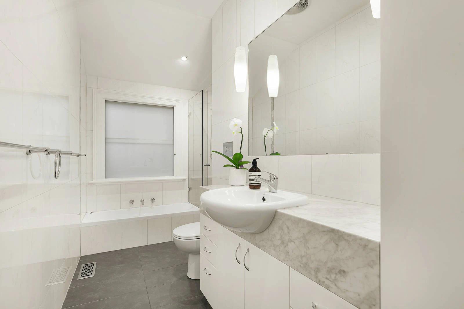 41 Suffolk Road, Surrey Hills, VIC