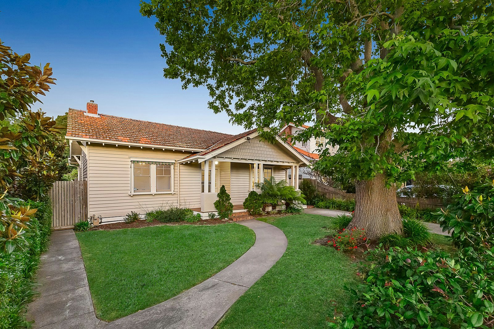 8 Avelin Street, Hampton, VIC