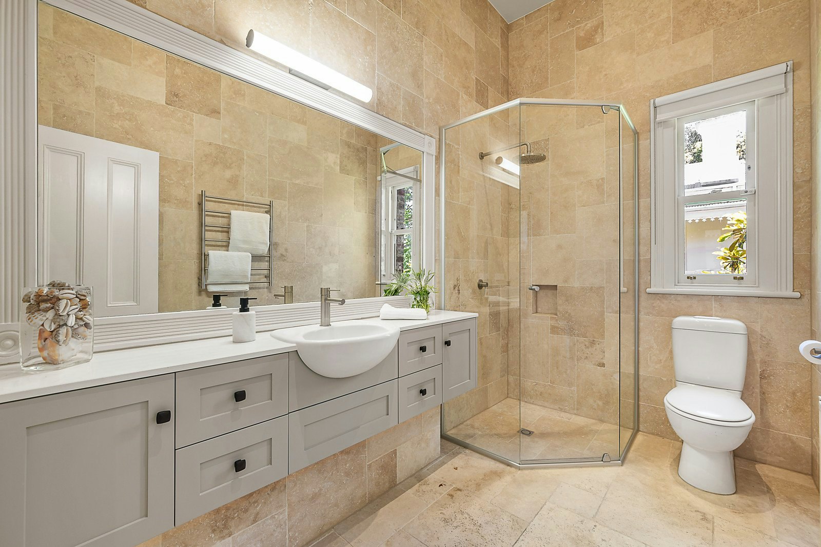 12 Sorrett Avenue, Malvern, VIC