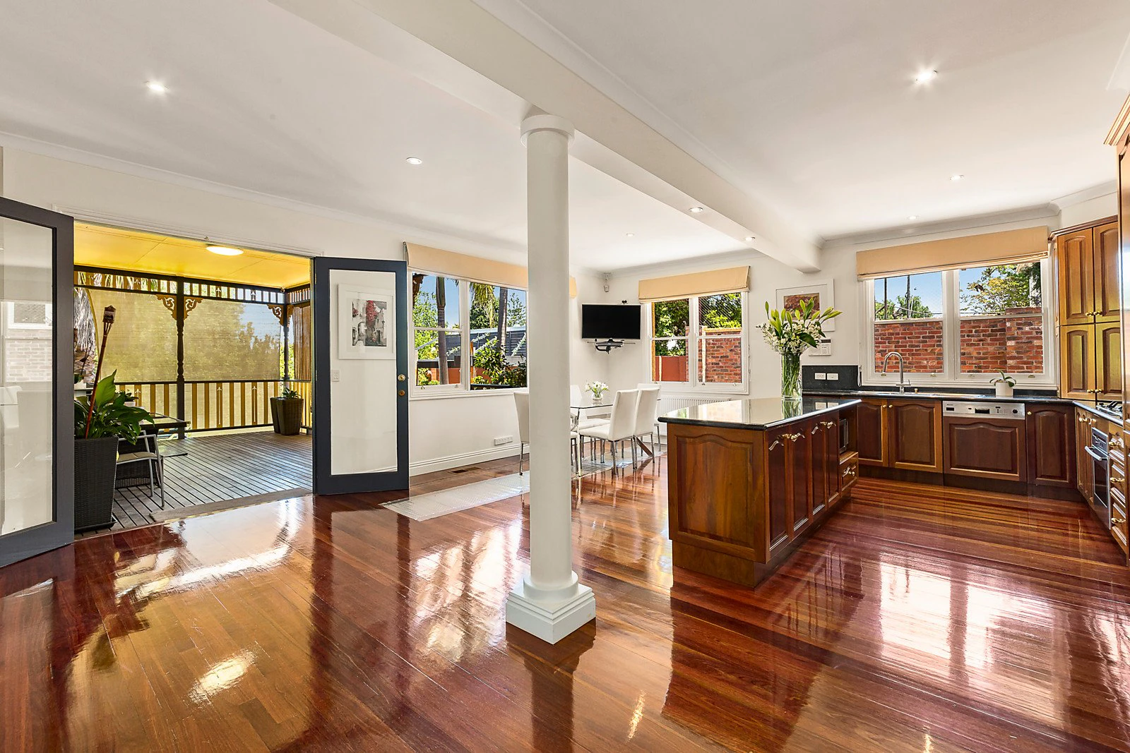 2 Pine Avenue, Camberwell, VIC