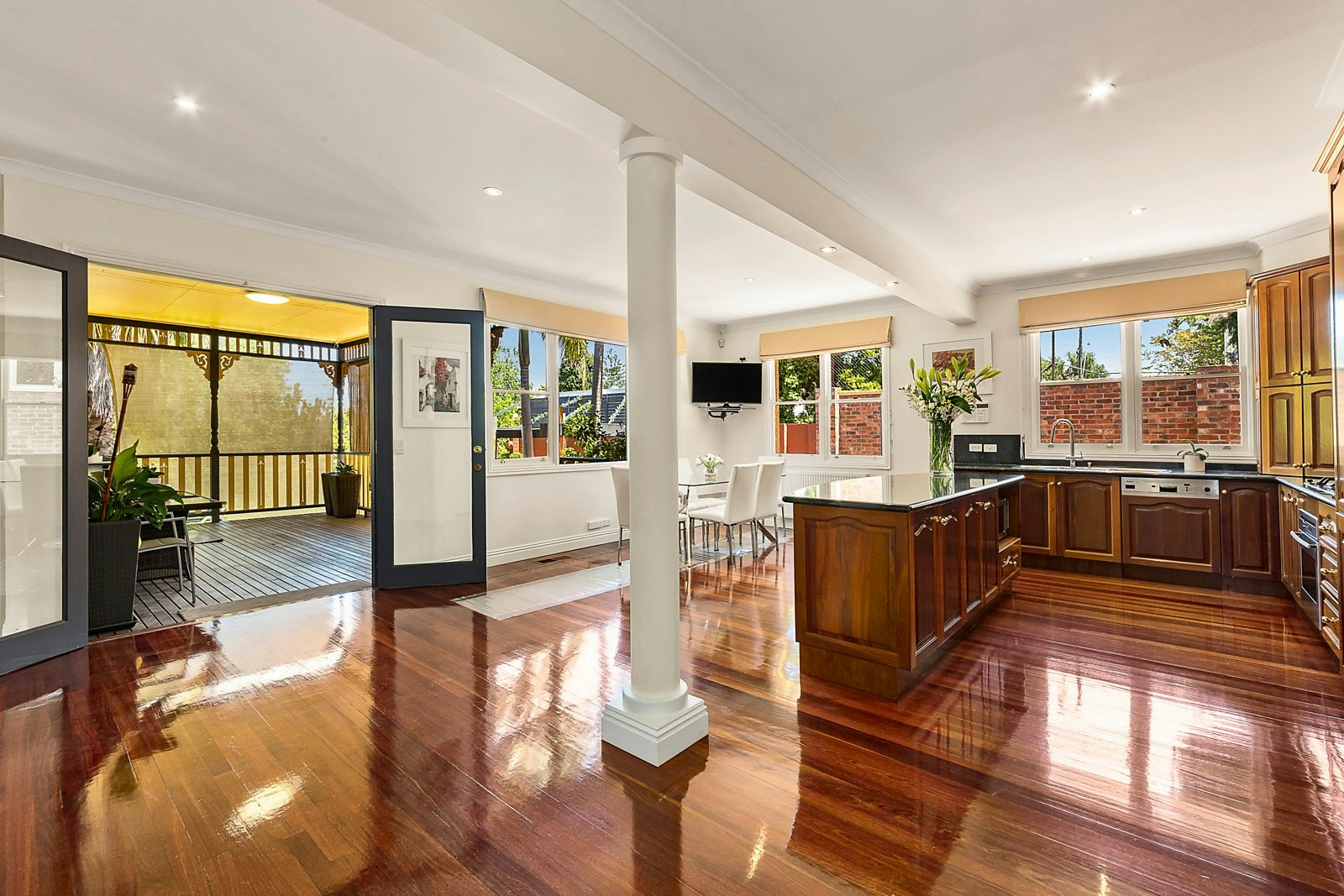 2 Pine Avenue, Camberwell, VIC