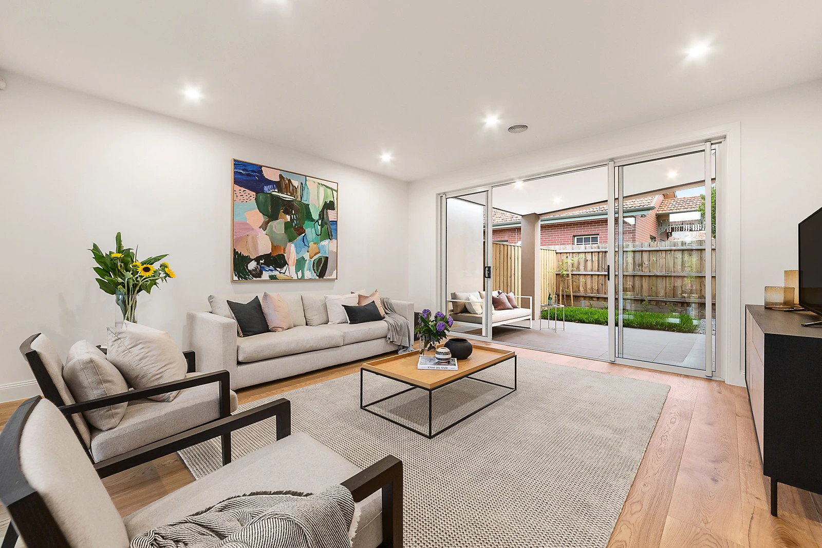 8 Howard Street, Malvern East, VIC
