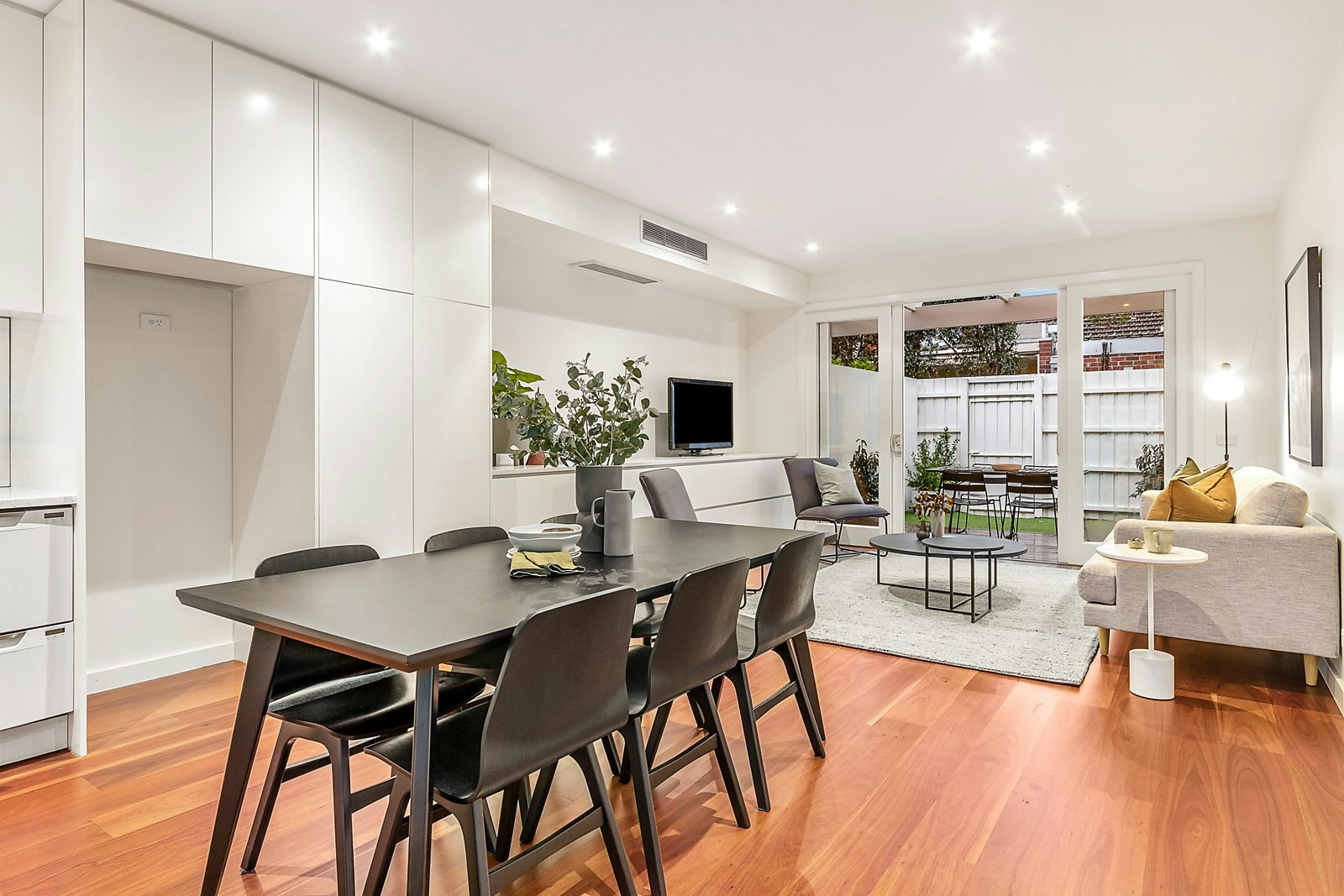 137 Danks Street, Albert Park, VIC